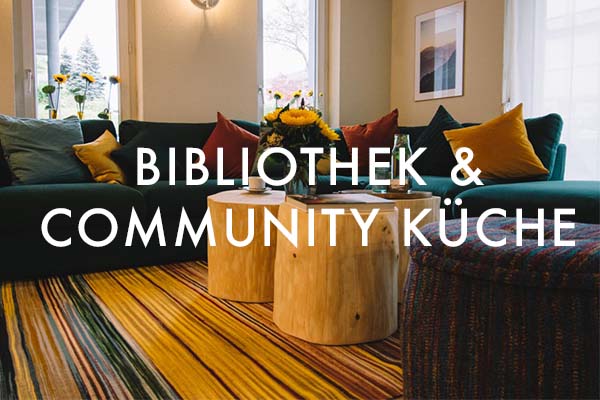 Bibliothek und Community Küche